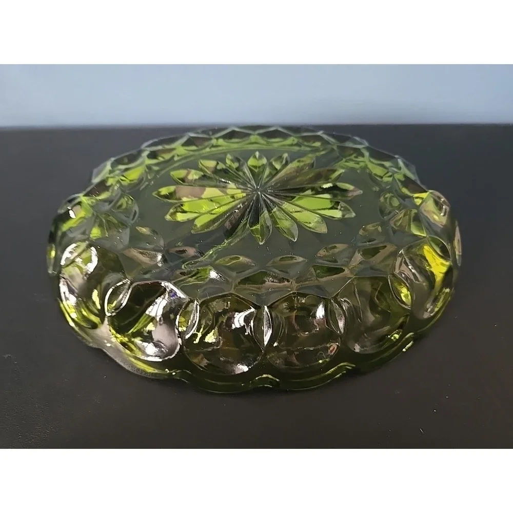 VINTAGE‎ ANCHOR HOCKING FAIRFIELD GREEN GLASS DIVIDED CANDY DISH.